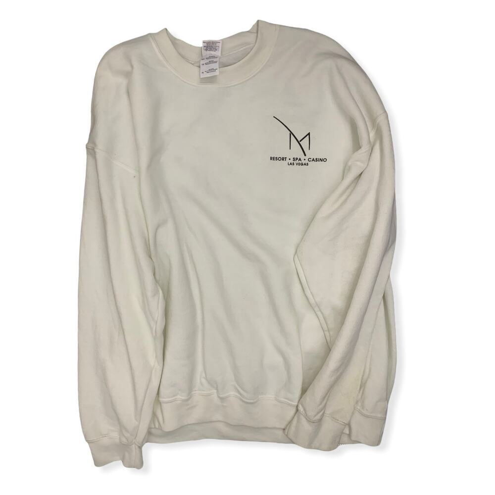 Gildan M Resort Casino Las Vegas White pullover sweater black logo XL